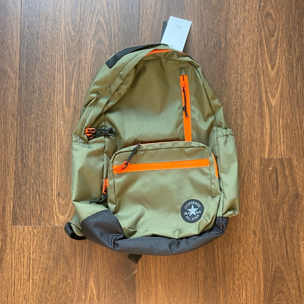 Backpack - Picture 1 of 1
